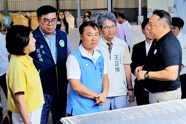 風災損壞光電板清除拖延　環境部已開罰900萬元 | 華視新聞