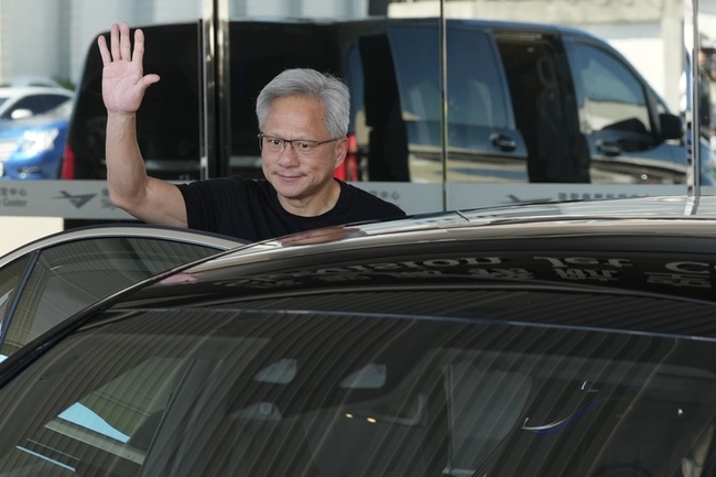 輝達黃仁勳今年三度來台  將訪台積電高層討論新產品 | 華視新聞