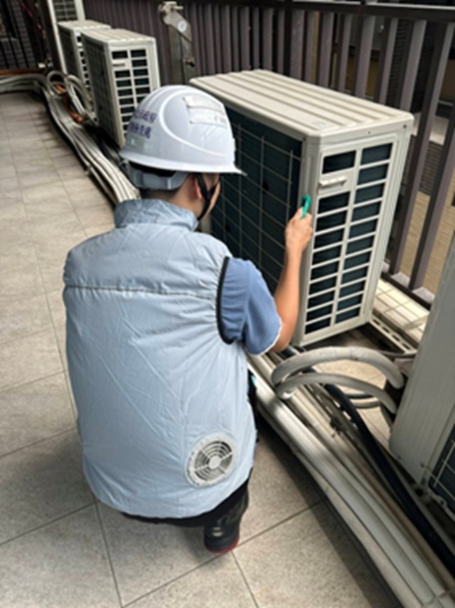 風扇衣可降溫防勞工中暑　新北補助業者購置 | 華視新聞