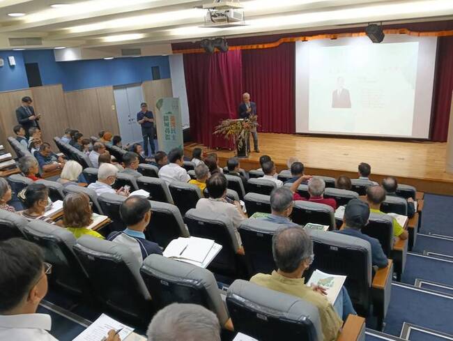 游錫堃：台灣民主成就並非偶然 更顯珍貴 | 華視新聞