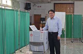 核三重啟公投  潘孟安回屏東車城投票