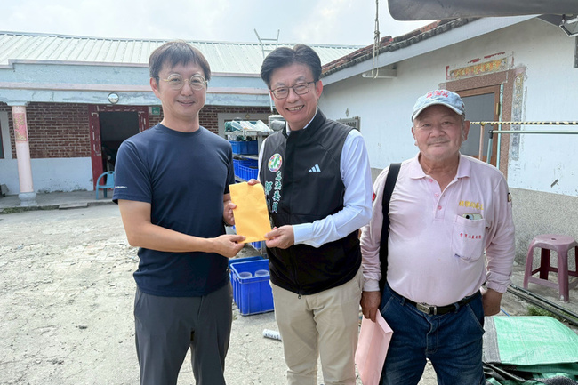 民代跨縣市媒合　台中宮廟捐款助台南風災重建 | 華視新聞