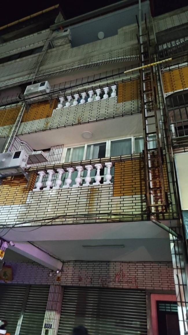 台中豐原出租套房暗夜火警　1男1女命喪火窟 | 華視新聞