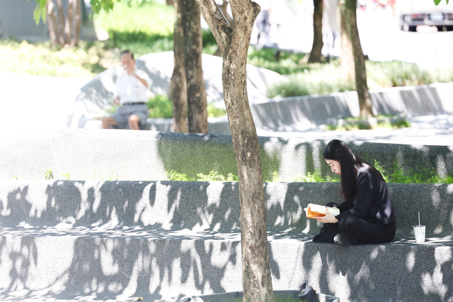 高溫上看38度　吳德榮：熱帶擾動有機率成颱 | 華視新聞