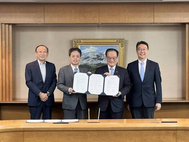 台鐵與JR九州簽署MOU　拓展鐵道技術及觀光領域 | 華視新聞