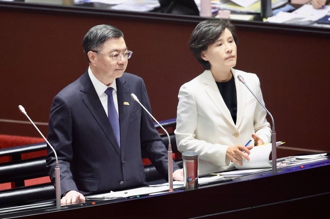 鄭麗君：政府會依糧食安全、產業利益與美談判 | 華視新聞