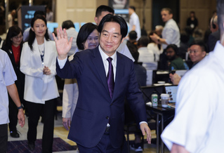 造假新聞稱總統爆粗口  府：嚴厲譴責惡意毀總統人格