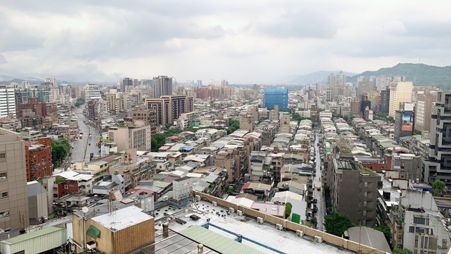 房仲：逾40年中古屋交易占比破3成　每3間就有1間買賣 | 華視新聞