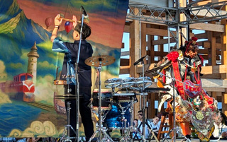 台灣謝神戲前進大阪世博  國旗成舞台亮點