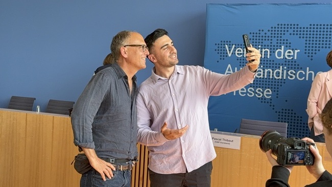 難民危機十週年  與梅克爾自拍男孩：柏林是我家 | 華視新聞