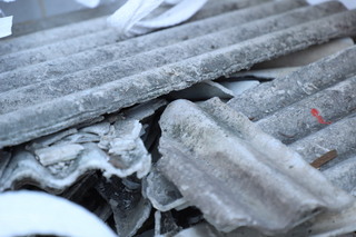 嘉縣風災屋損石綿廢棄物　清運作業延長至9/12