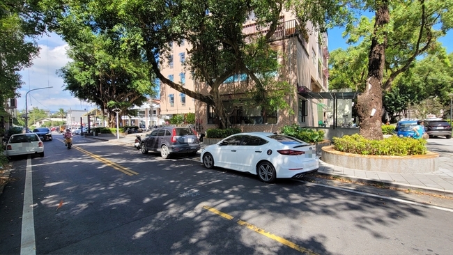 南投埔里六合路白線成違停熱區  公所研議改黃線 | 華視新聞