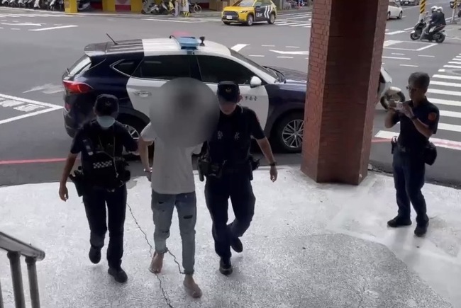 台南男子超商提款疑是車手  警攔查才知是通緝犯 | 華視新聞