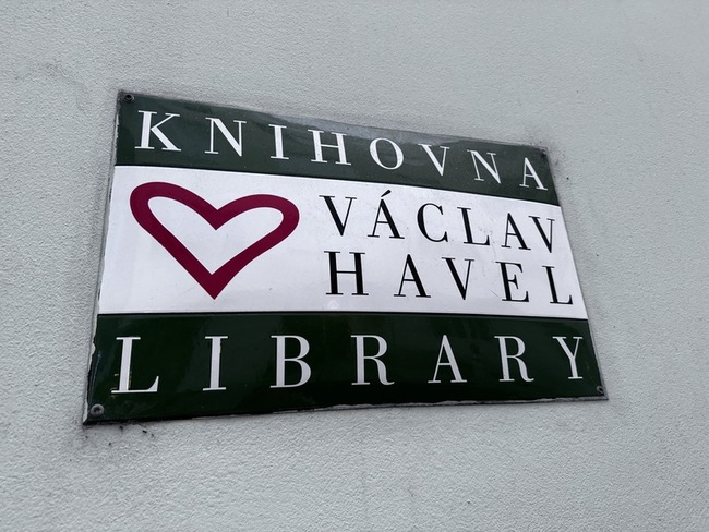 文字對抗坦克　烏克蘭等3國記者入圍哈維爾人權獎 | 華視新聞