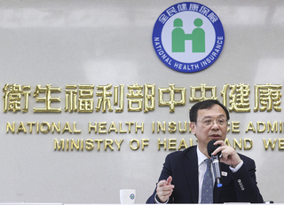 石崇良：115年調漲健保一般保費機會很低