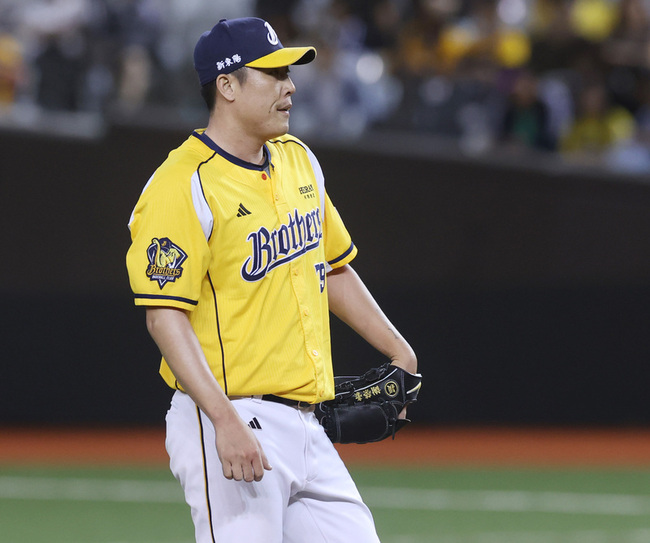 羅戈挨轟回穩兄弟勝桃猿　教頭直言謝榮豪要反省 | 華視新聞