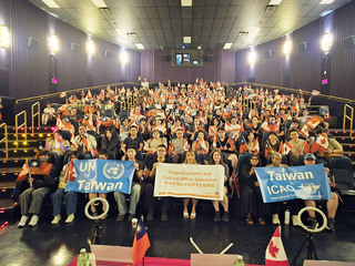 「看不見的國家」溫哥華放映　戲院滿座眾人感動落淚