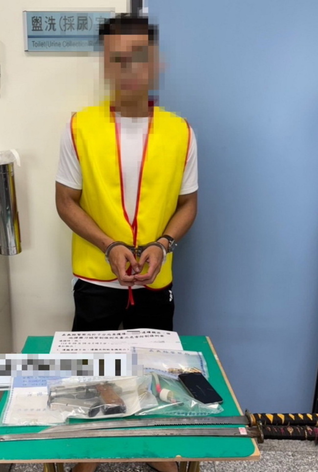 嘉縣警逮捕娃娃機連續竊犯　起出槍彈及武士刀 | 華視新聞