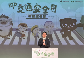 民眾搶訂連假高鐵票　交長：台鐵和客運都是好選擇