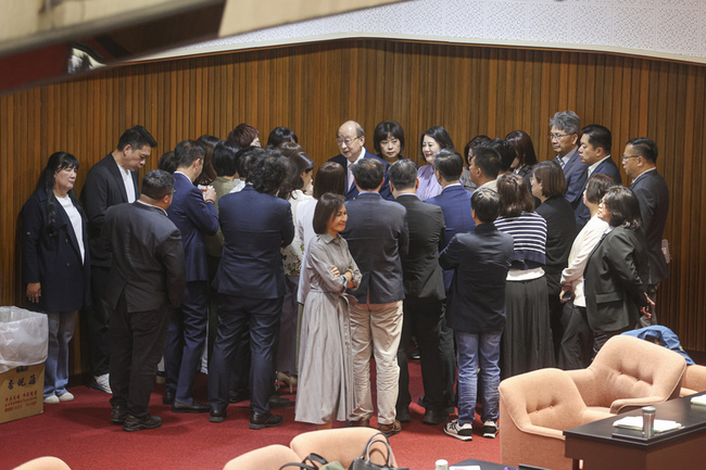 民進黨團改組　吳思瑤：黨團會議未觸及 | 華視新聞