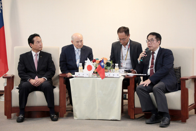 日本安中市長岩井均拜會黃偉哲　盼促進兩市交流 | 華視新聞