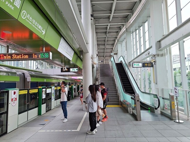 台中捷運車站三大改善　防強風豪雨潑灑站內 | 華視新聞