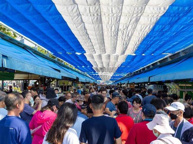 興達港漁市遮陽設施未完整　高市：續討論凝聚共識 | 華視新聞