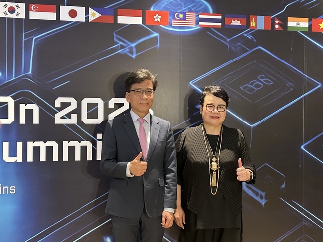 彭金隆：最快明年有金融AI大語言模型　解決基本應用 | 華視新聞