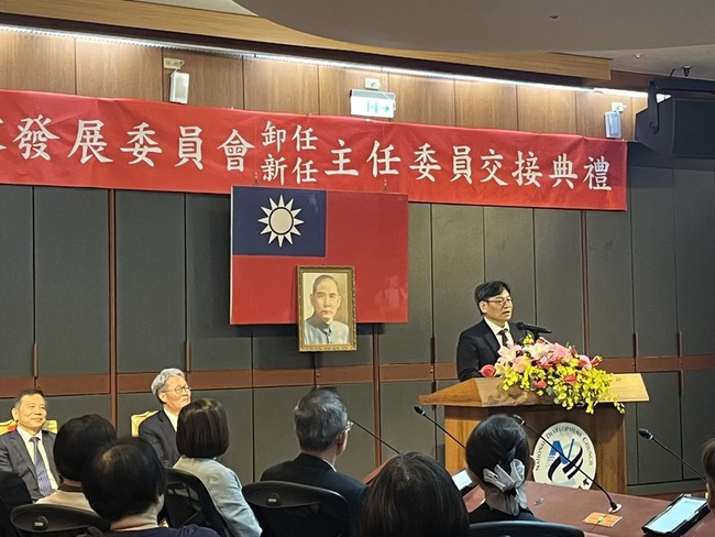 新任國發會主委葉俊顯　推AI新十大建設厚植人才質量 | 華視新聞