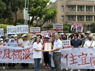 業者擬在宜蘭設14部風機　前民眾黨立委赴政院陳情