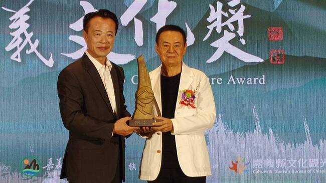 蔡振南獲嘉義文化獎特別獎  感恩故鄉未忘記他 | 華視新聞