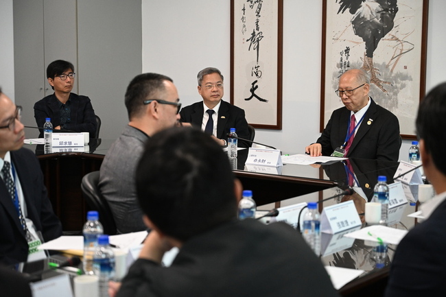 最低工資一致調漲？經長：高科技與傳產業景氣落差大 | 華視新聞