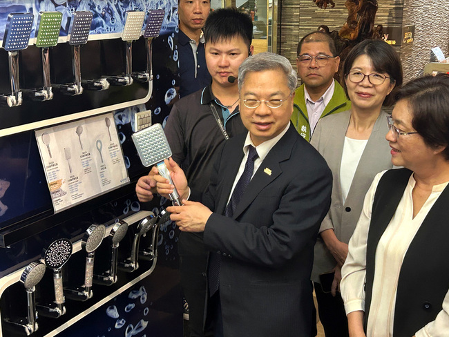 水五金業者指無單可接　龔明鑫：將協助國際曝光度 | 華視新聞