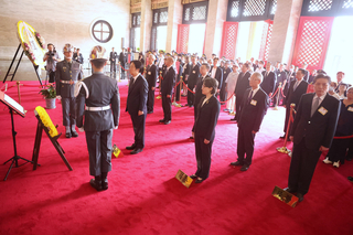 軍人節暨二戰終戰80年　總統：不會拿槍桿子紀念和平