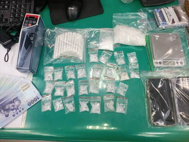澎湖刑警大隊查獲販售毒品案　加油站前逮1犯嫌 | 華視新聞