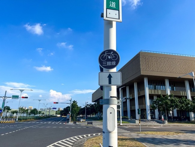 台南三館自行車道 串聯台史博、市圖總館及奇美博 | 華視新聞