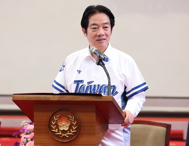 總統接見棒球冠軍隊讚少年英雄　國家因你們閃閃發亮 | 華視新聞