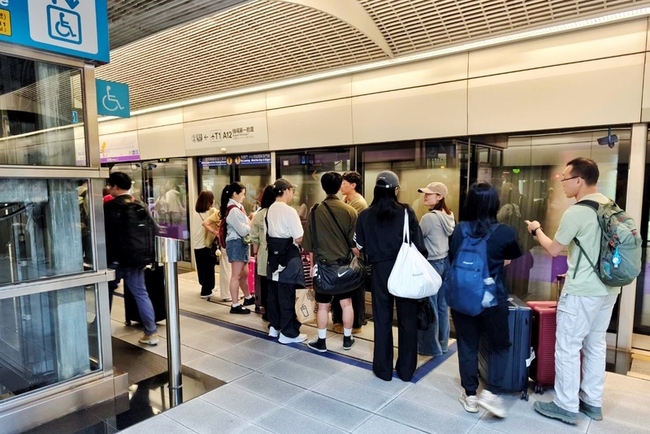 機捷供電設備異常3分鐘　19列車、2000旅客受影響 | 華視新聞