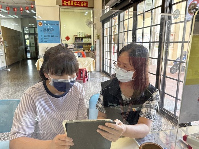 協助青年求職順利　支援就業計畫最高月領4.8萬元 | 華視新聞