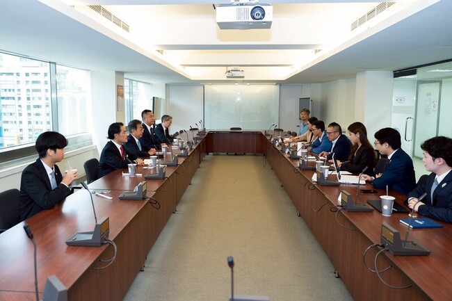 日自民黨議員拜會民眾黨　聚焦不在籍投票、關稅議題 | 華視新聞