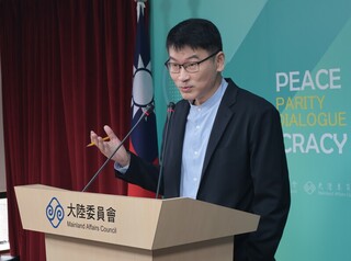 洪秀柱出席中共九三閱兵  陸委會：深表遺憾