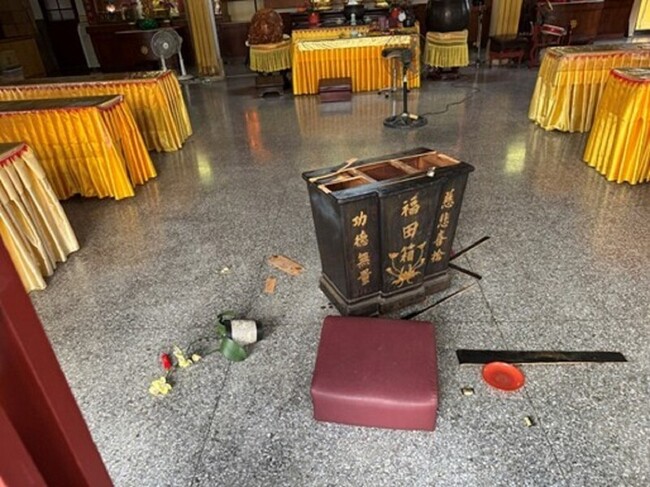 男8度進出台中寺廟裝拜佛　破壞功德箱偷竊遭訴 | 華視新聞