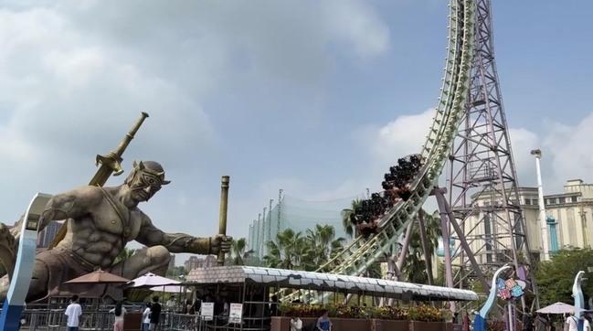 義大遊樂設施偵測異常  15人卡半空3分鐘 | 華視新聞