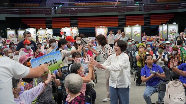 屏東失智者服務升級　縣府推確診檢查相關補助 | 華視新聞