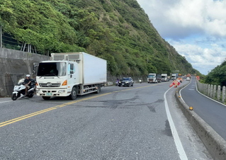 台2線濱海公路113K車禍　恢復單線雙向通行