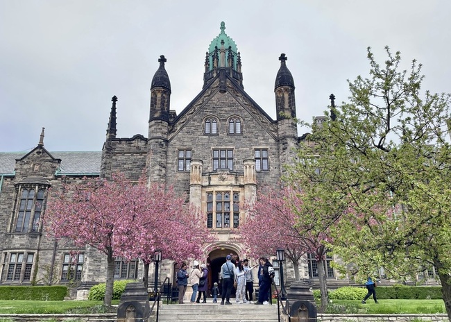 加拿大核發國際學生簽證數暴跌  比去年同期減近9萬份 | 華視新聞