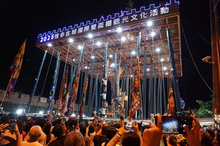 恆春豎孤棚17支隊伍競技  石心生命禮儀隊奪順風旗