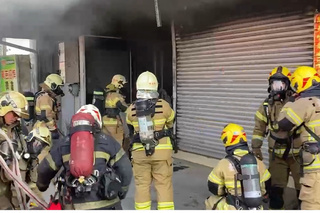 台南永康透天厝冒火煙5人逃出　1女不適送醫