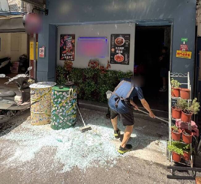 台中逢甲商圈餐館瓦斯噴槍使用不慎  2員工燒燙傷 | 華視新聞