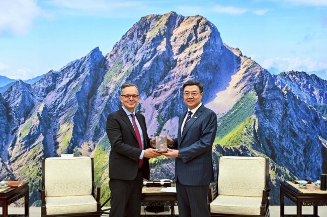 卓榮泰接見美台商業協會　盼促關稅談判早日完成 | 華視新聞